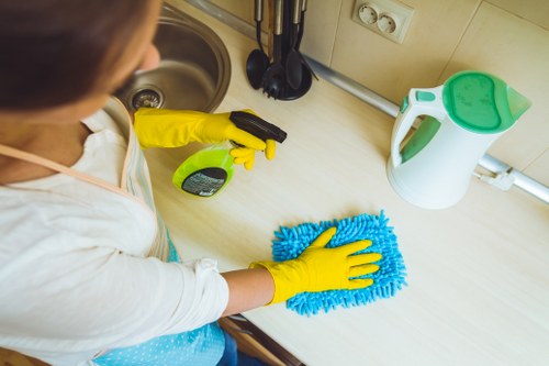 Deep cleaning bathroom surfaces during end of tenancy cleaning