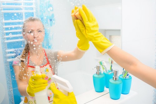Room-by-room move out cleaning preparation with checklist and tools